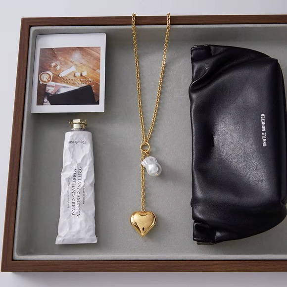 18K Gold Plated Heart & Pearl Pendant Necklace - Picture 6 of 8